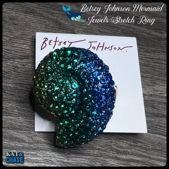 Betsey Johnson Mermaid Jewels Stretch Ring Conch Shell Blue Ombre Ursula Ariel - Picture 2 of 9